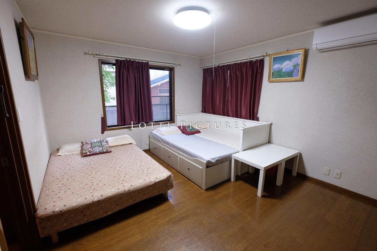 Tammy Hostel Villa Osaka Esterno foto